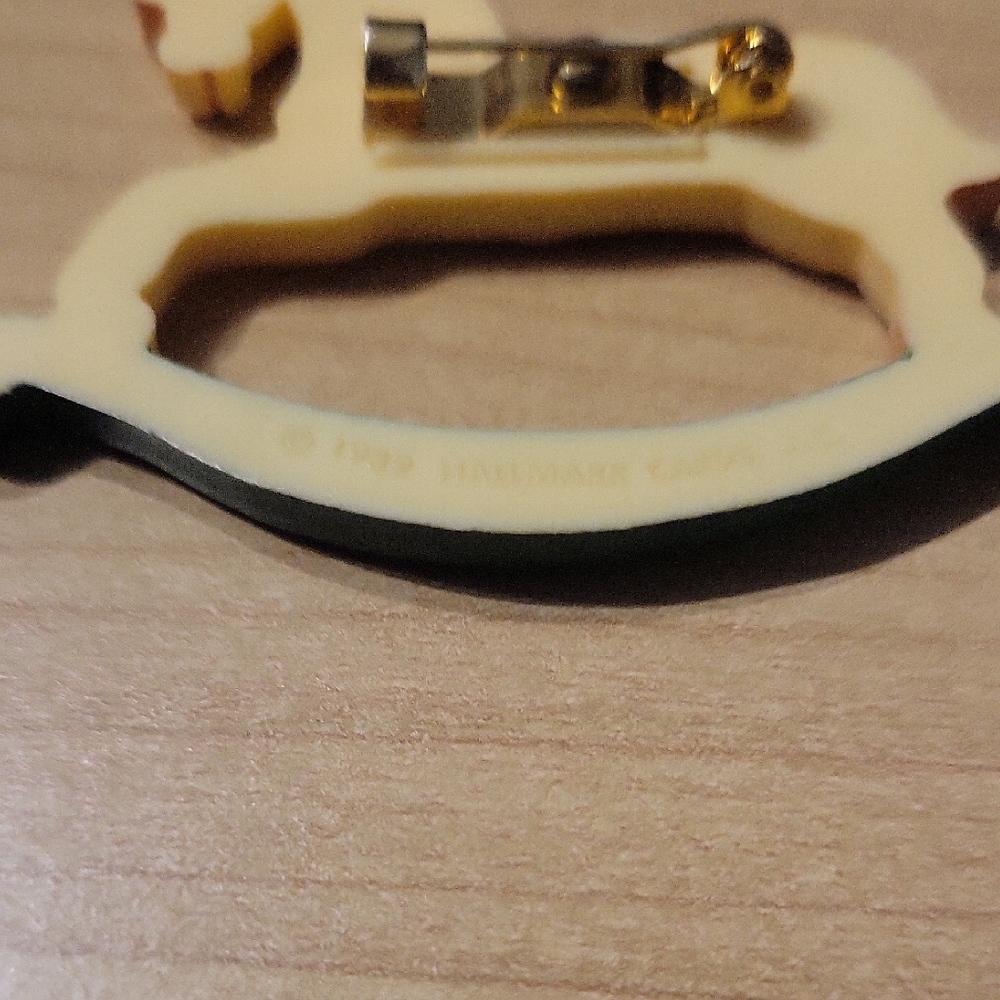 Charming Rocking Horse Brooch - Picture 3 of 6